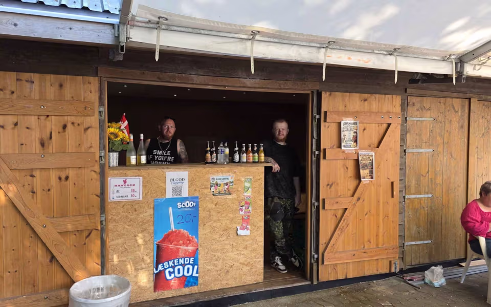 Loppemarked på Ølgod Camping blev en varm fornøjelse