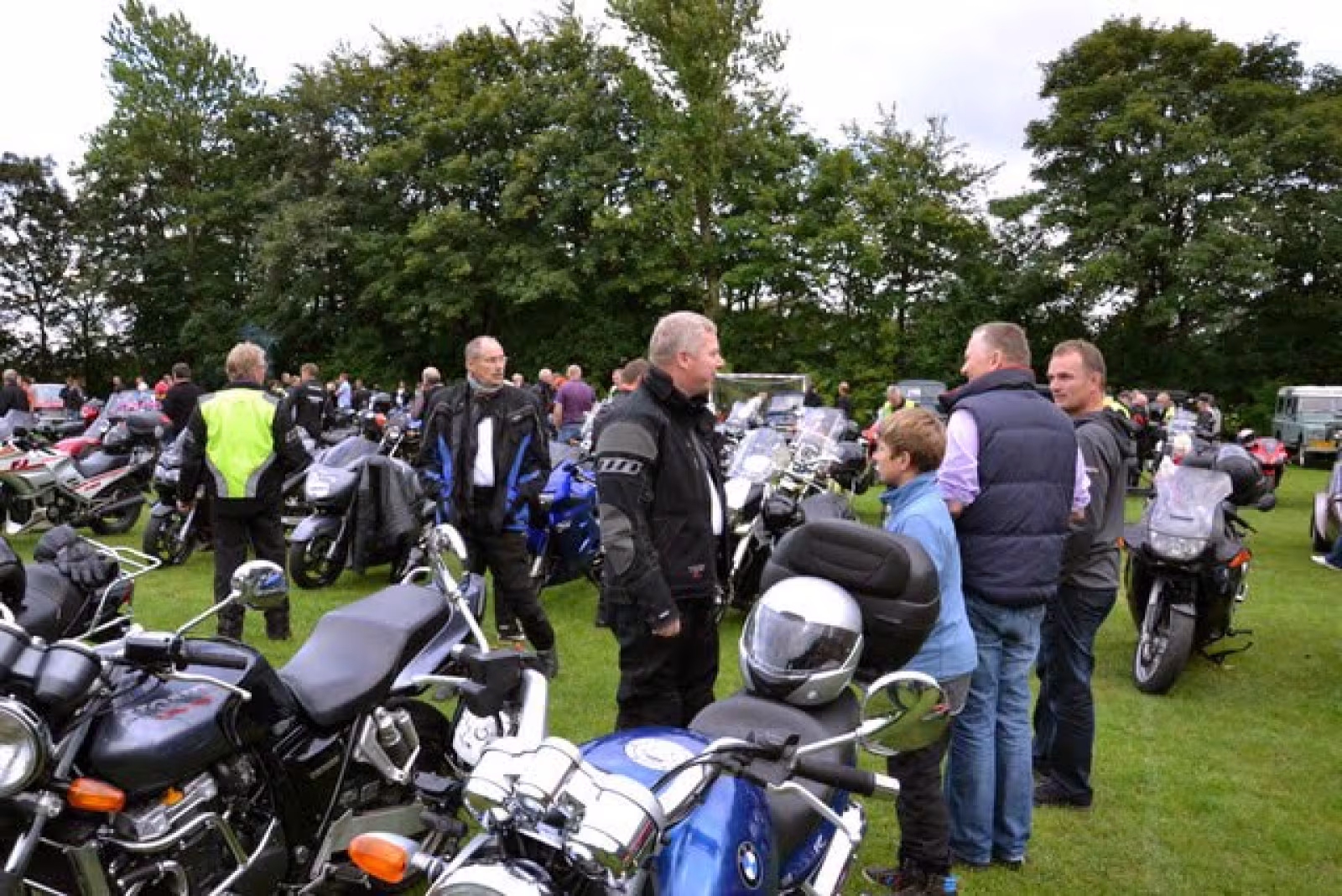 Motorcykel og veteranbiltræf i Skovlund