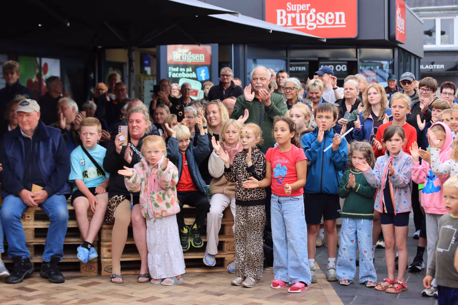 Sommeraften med rytmer i byen