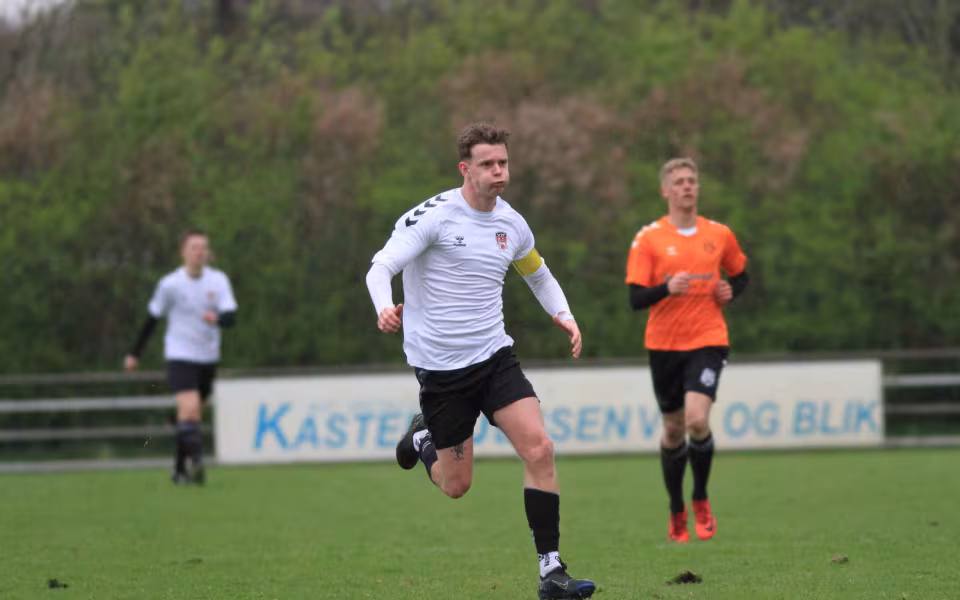 Varde taber klart til Helle FC