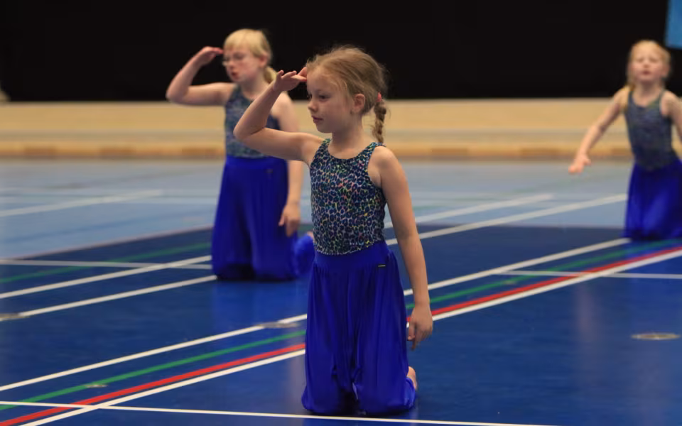 Mini Dancers Fra Outrup Strålede