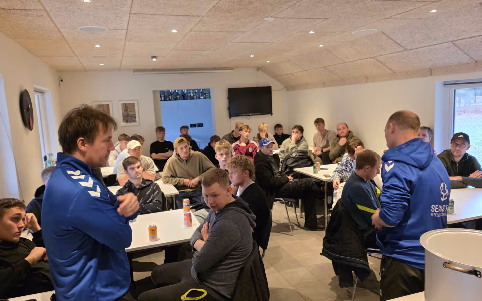HTS Herre fodbold skød sæsonen i gang på en iskold januar dag.