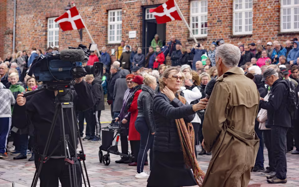 Indtryk fra førstedagen på folkemødet i Ribe i anledning af 500 året for revolutionen.