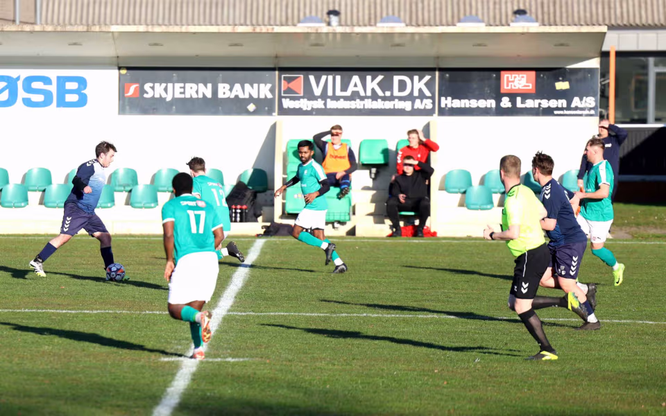 Sejr til HTS serie 4 herre på udebane mod Skjerns anden hold med 2-1 til HTS.