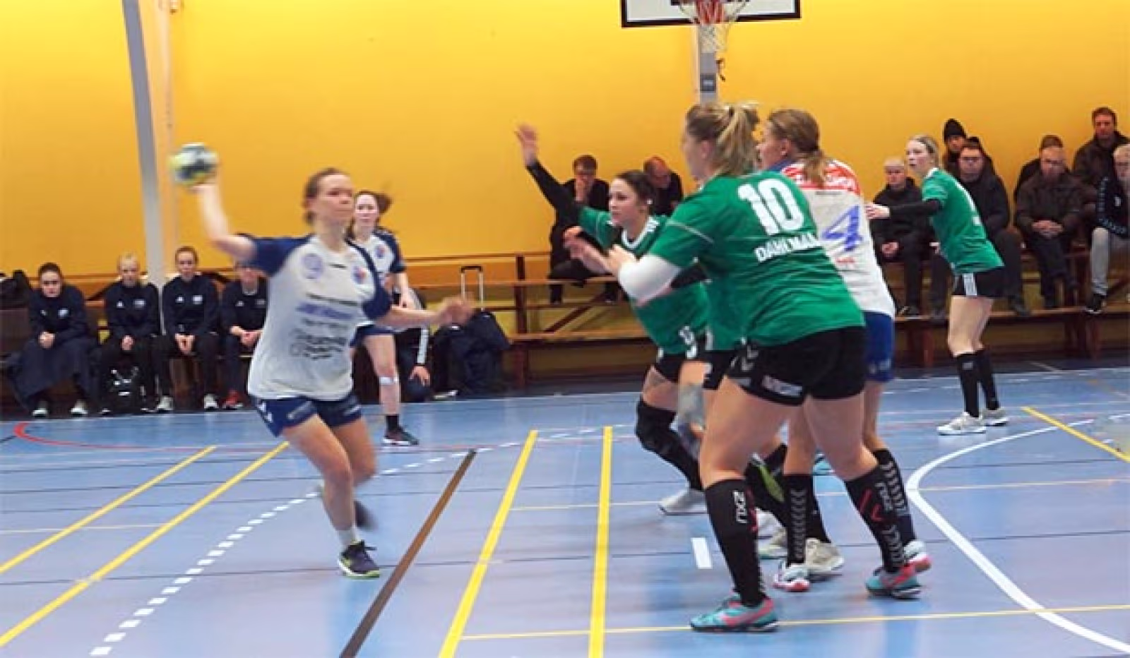 Flot kæmpet mod et "1. divisionshold"