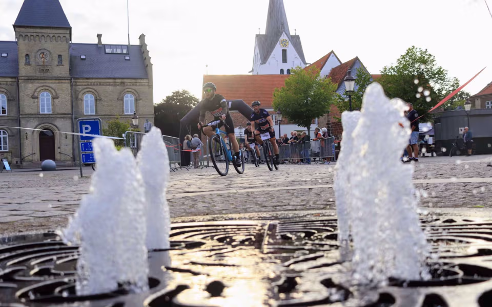 Sponsorløb skabte fest på torvet