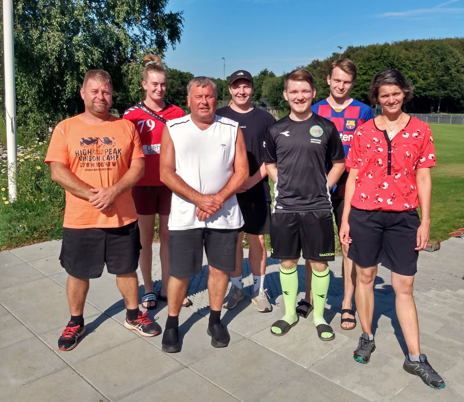 Trænerteamet til fodboldtræning om fredagen for drenge og piger U11-U17. Fredagsbold er for de, der gerne vil blive bedre