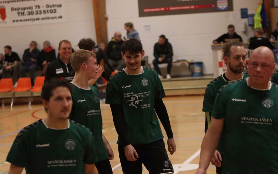 Blåbjerg HK  fejrer håndboldfest trods nederlag