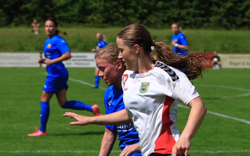 Varde kvinder taber til bundhold