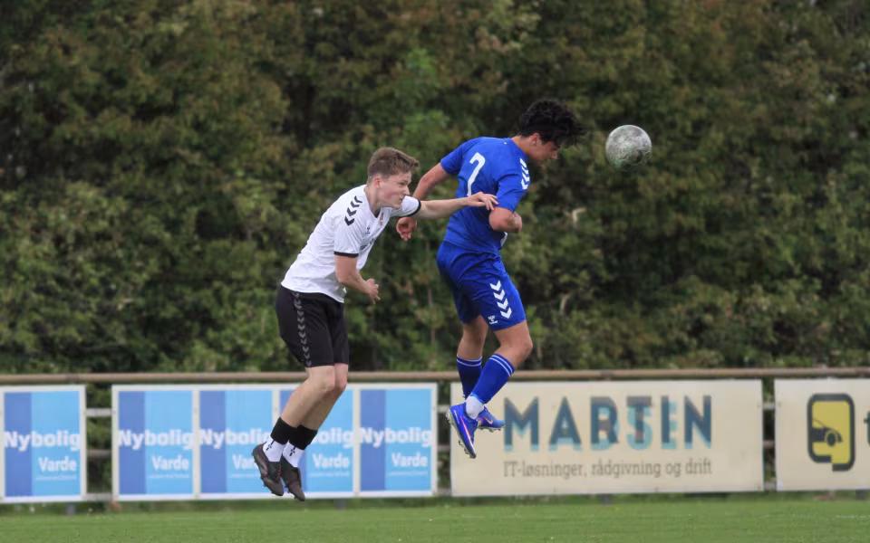 U19 vinder dramatisk lokalopgør