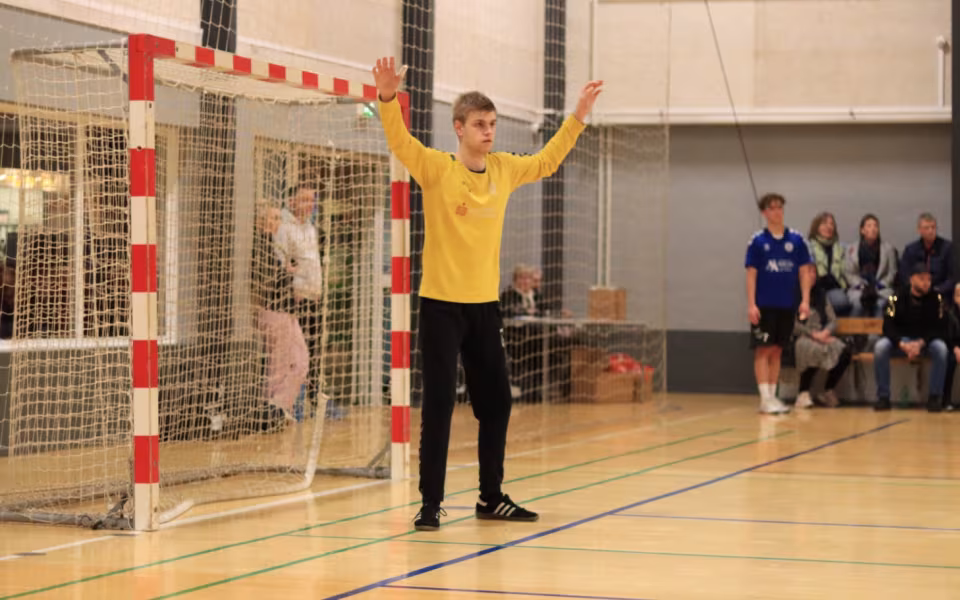 Begge Blåbjerg Hold Led Nederlag