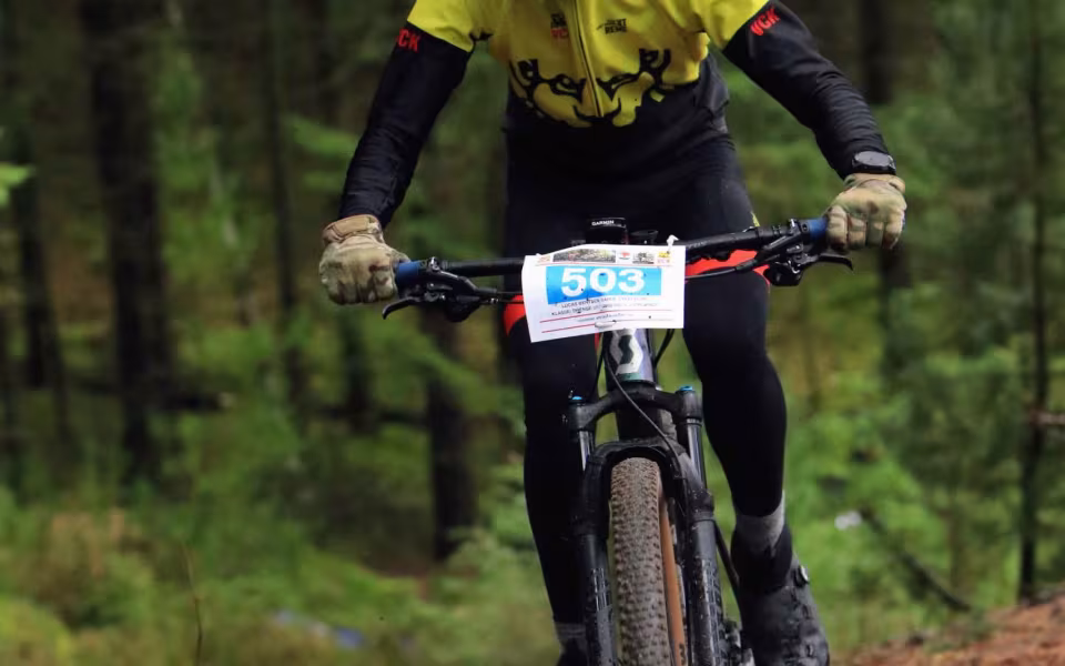 Mountainbike ryttere imponerede trods vådt vejr