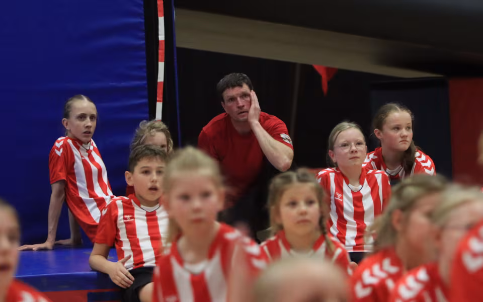 Forårsopvisning styrker integration i Outrup