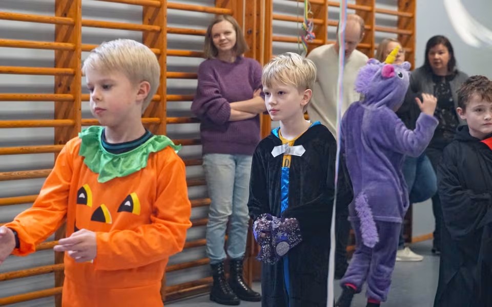 De fineste, farligste og mest kreative kostumer blev fundet frem til fastelavnsfesten på Ansager skole