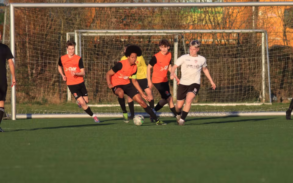 Varde U-19 Vinder 6-0 Over SGI/SSK
