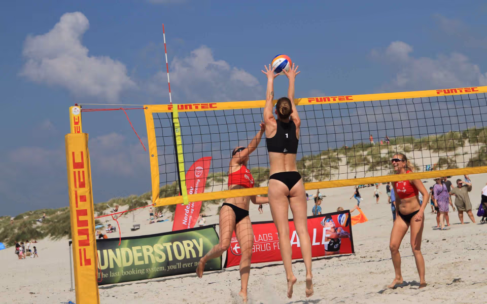 Beachvolleyfest ved Vesterhavet