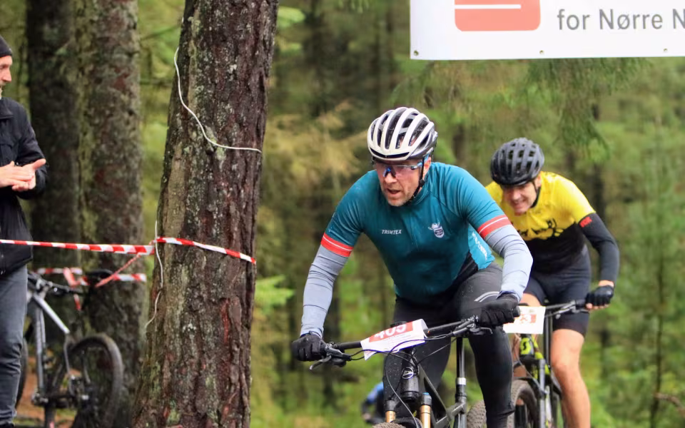 Mountainbike ryttere imponerede trods vådt vejr