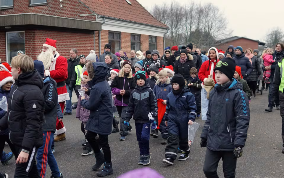 Juleoptoget i Ansager. En populær tradition, der bliver holdt i hævd af borgerforeningen.