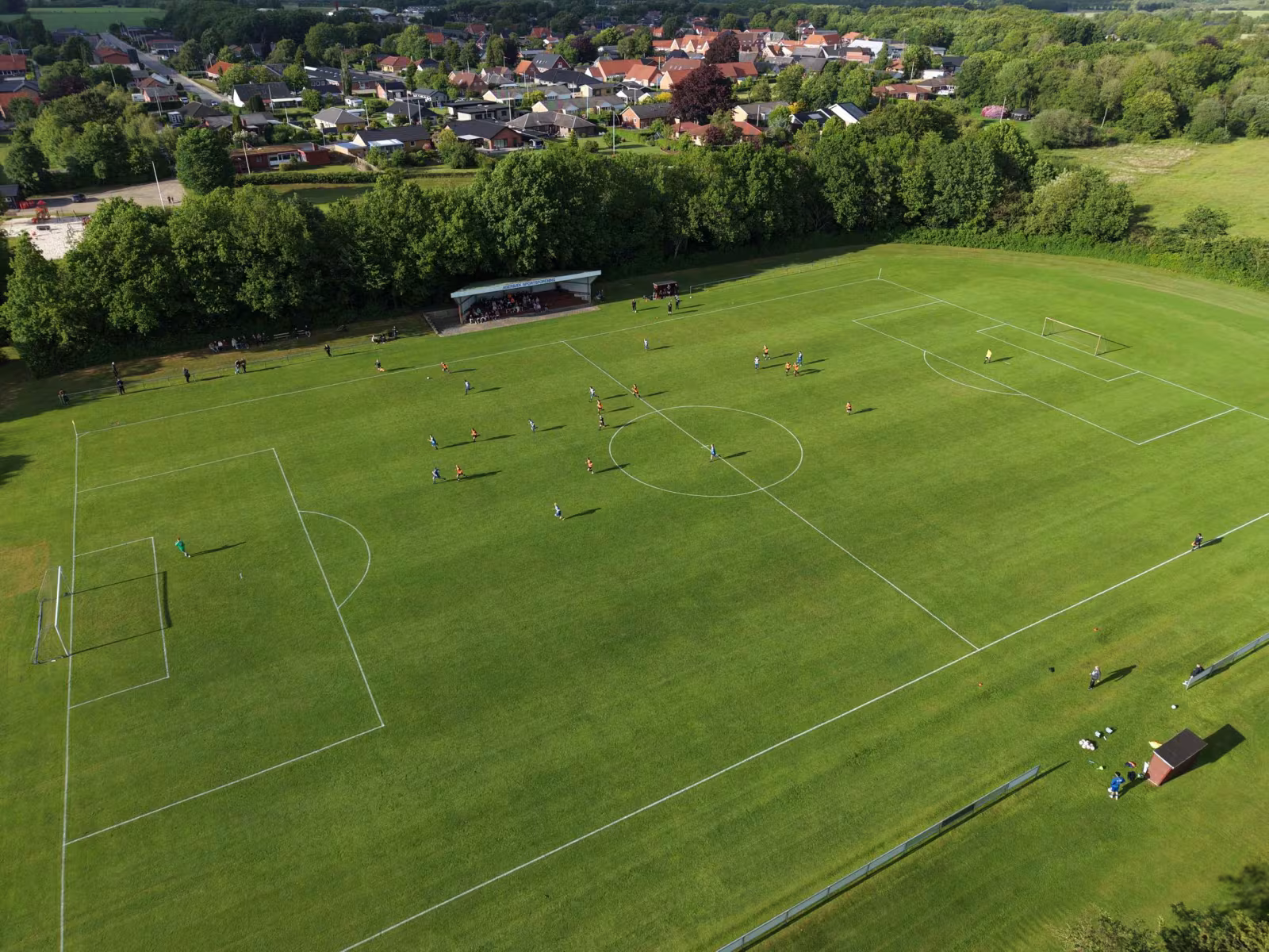 Kampreferat fodbold serie 1: Helle FC S1 – EFB S1 1-2