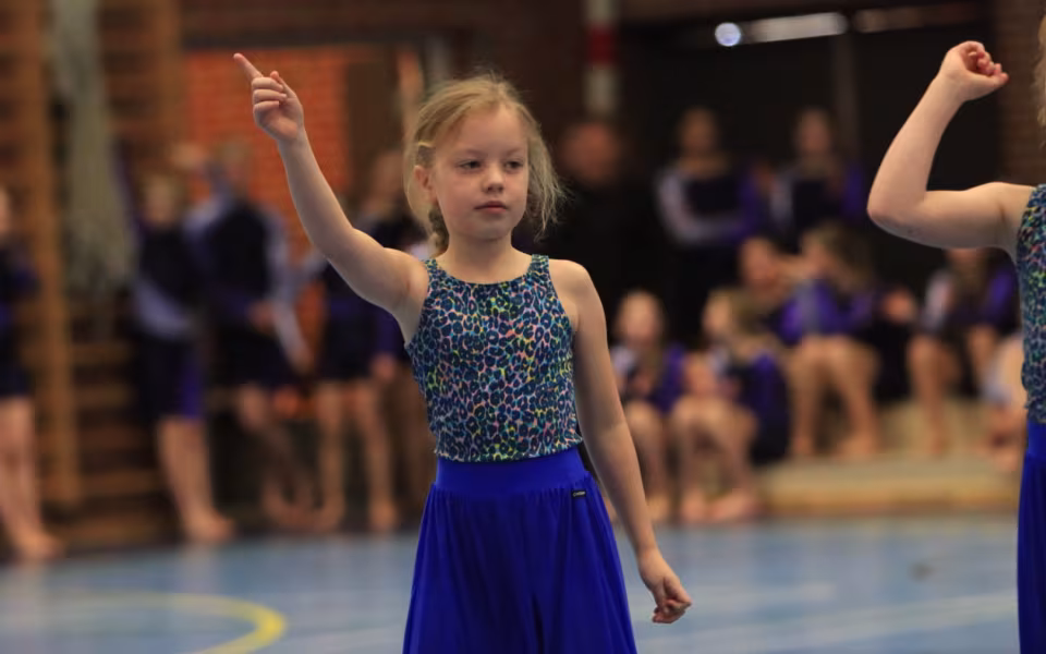 Mini Dancers Fra Outrup Strålede