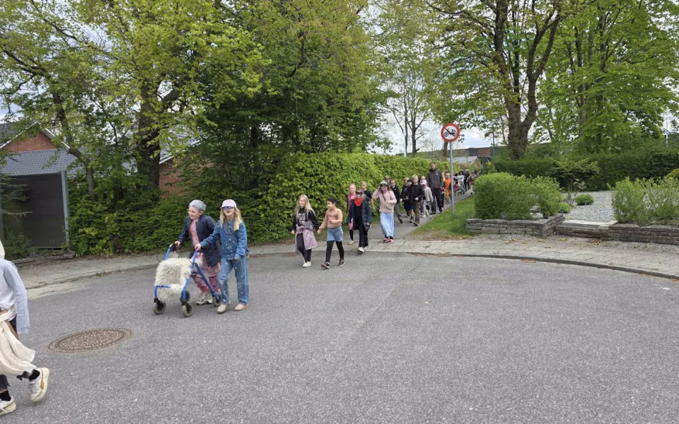 Stor deltagelse til Tistrup Screaming Carneval på torvet - Se de mange billeder