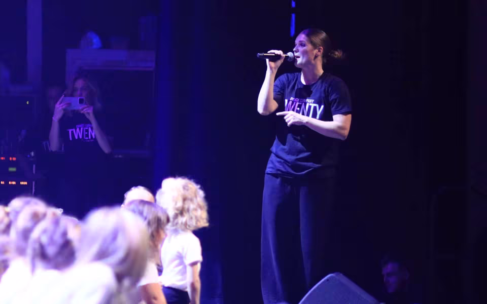 Dance Company Twenty Juleshow begejstrede 1200 publikummer