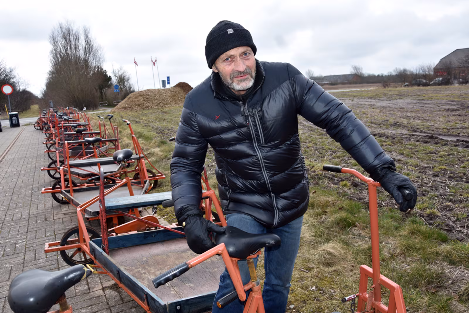 Jørgen Bundgaard ved cyklerne i Nr Nebel