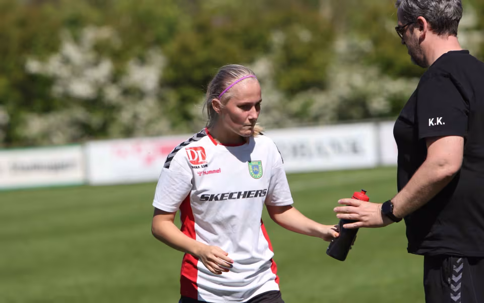 Varde U-19 piger sejrer hjemme