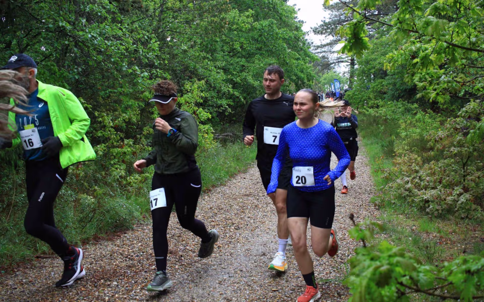 Løbefest trods regn i Ho