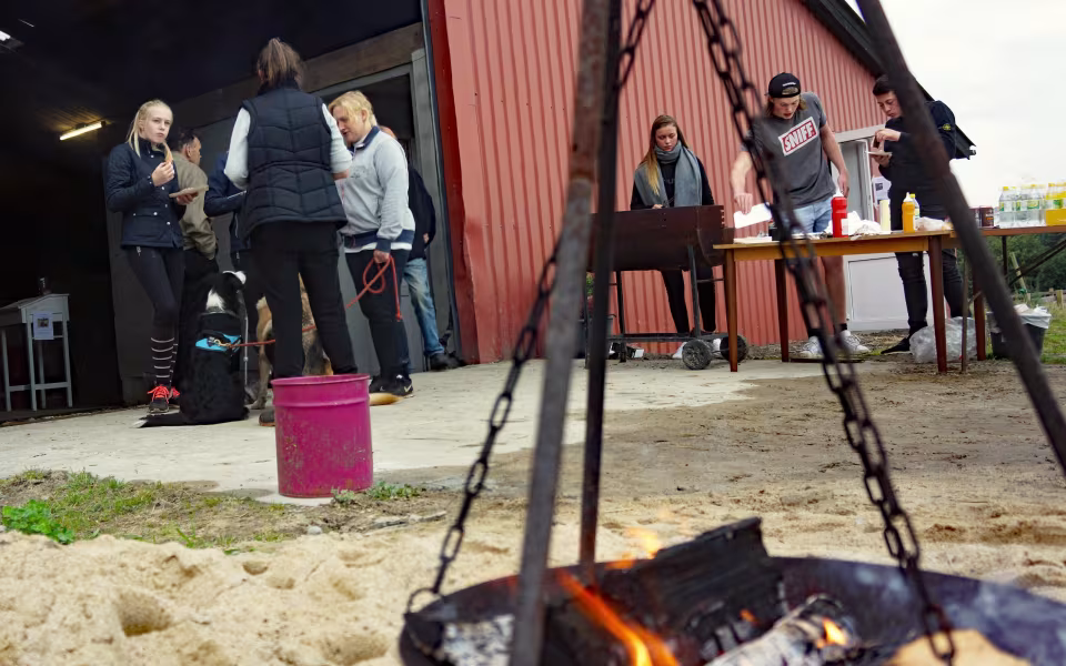 Ved åbent hus hos Ansager rideklub kunne de mange interesserede se hvor langt klubben er nået med at indrette sig