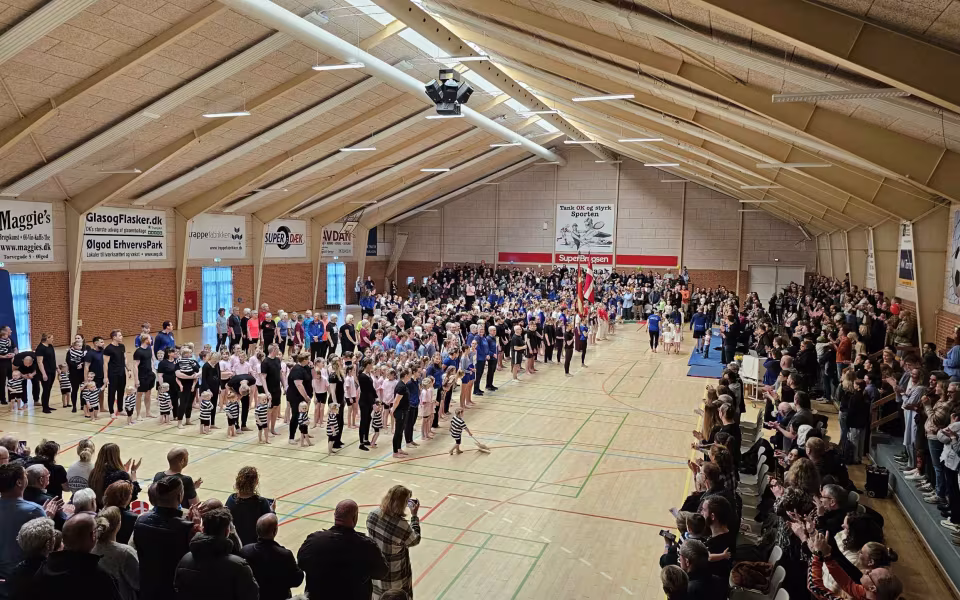 Fra årets Gymnastikopvisning 2025 og ØGU-prisen i Ølgod Hallerne