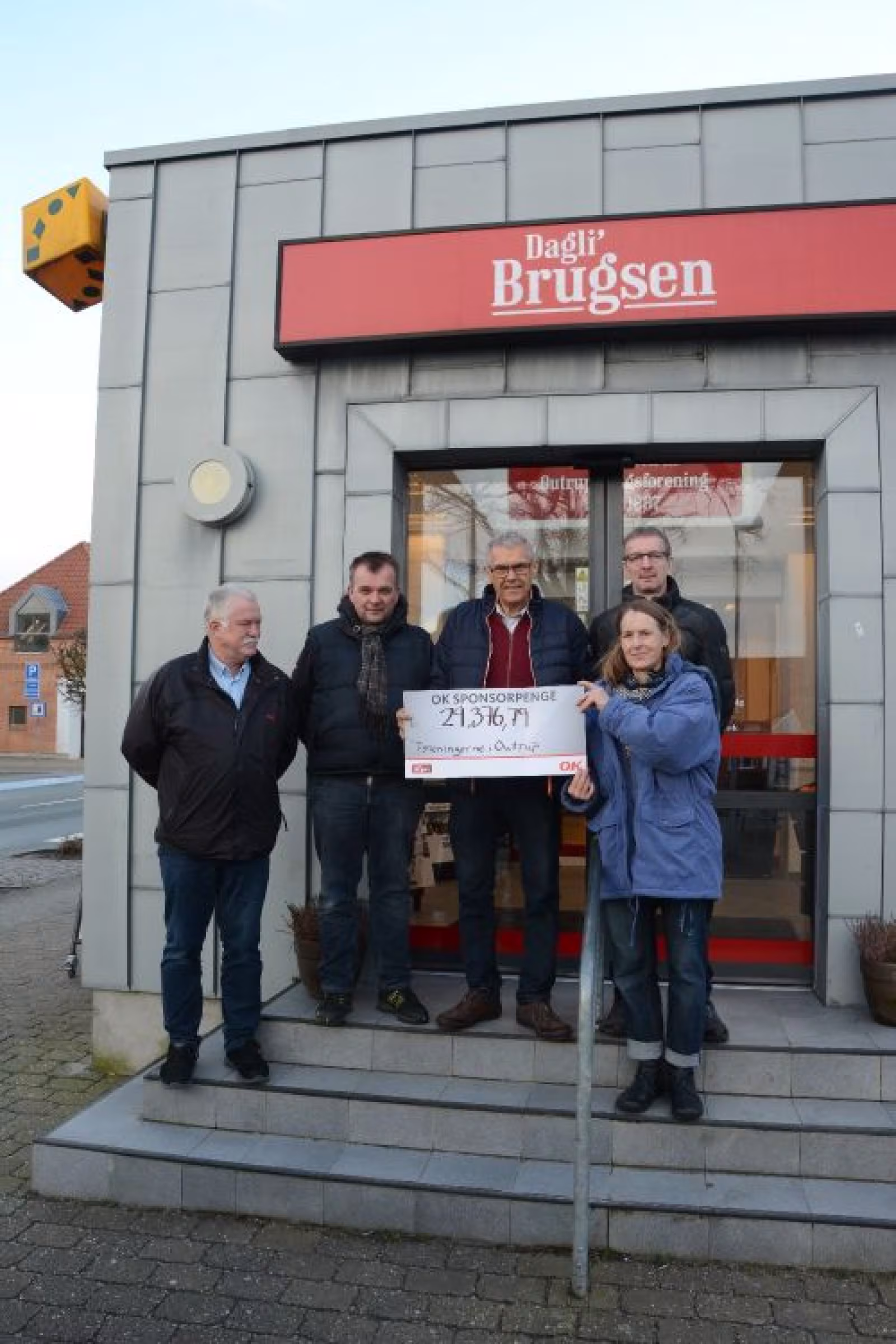 Outrup-foreninger modtager generøs donation