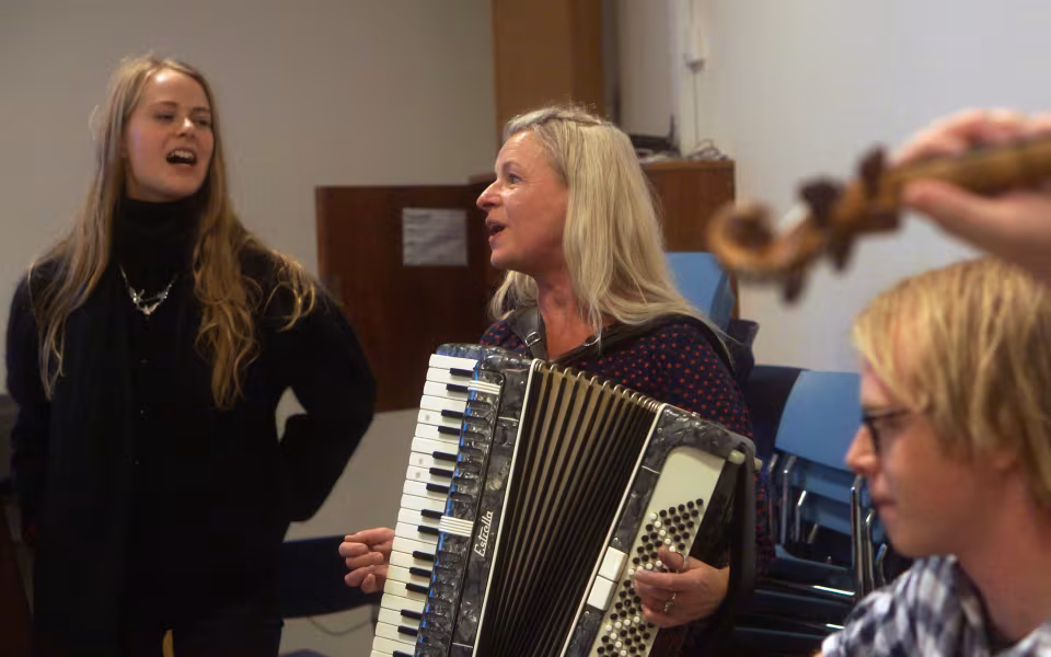 Koncert og fernisering afslutter Musik Camp