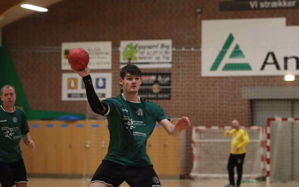 Blåbjerg HK Serie 2  triumferer i topkamp