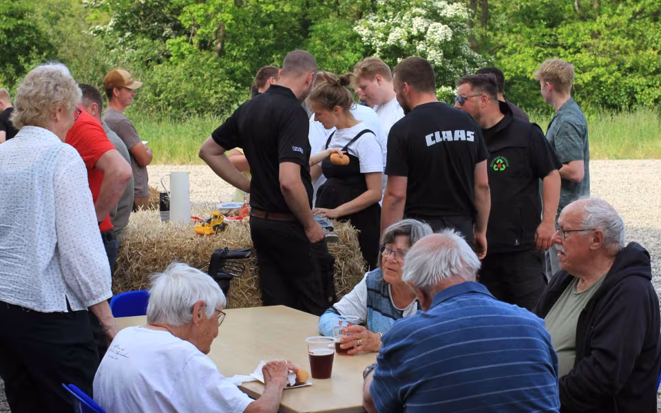Sidste hilsen i stalden