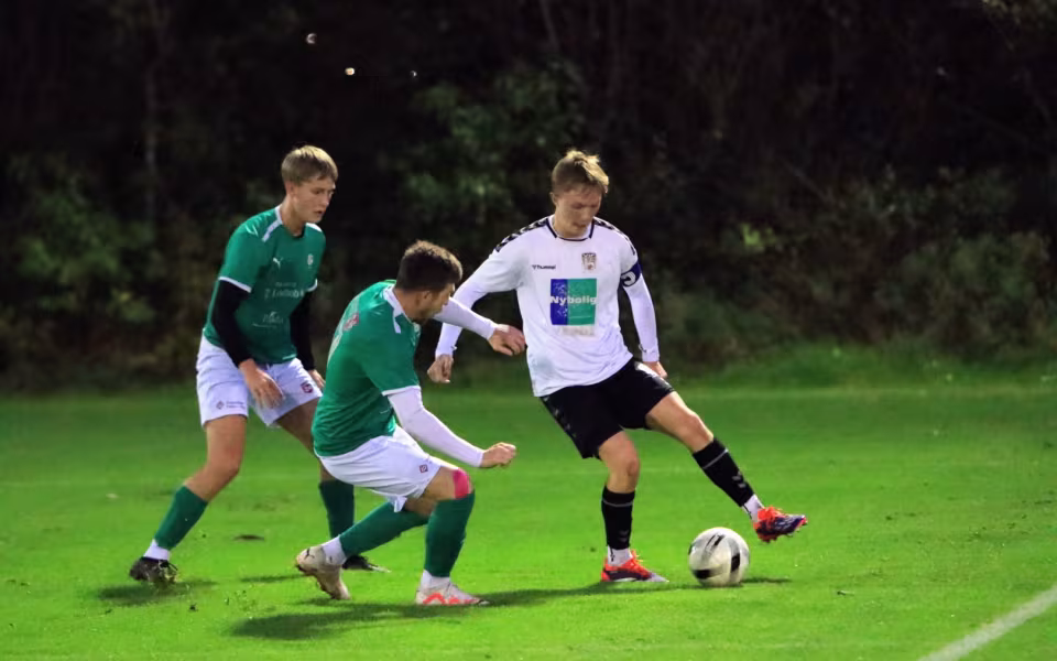 Varde sejrer 3-2 over Skjern