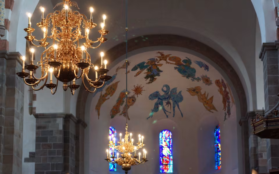 Indtryk fra førstedagen på folkemødet i Ribe i anledning af 500 året for revolutionen.