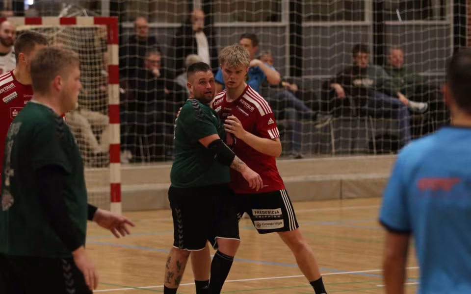 Blåbjerg HK  fejrer håndboldfest trods nederlag