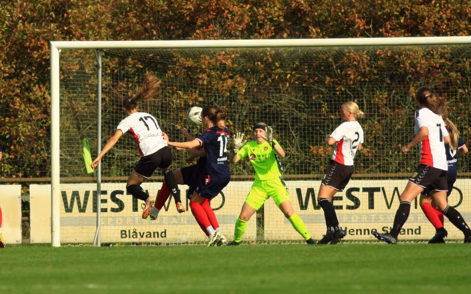 Varde IF vinder over AaB 2-1