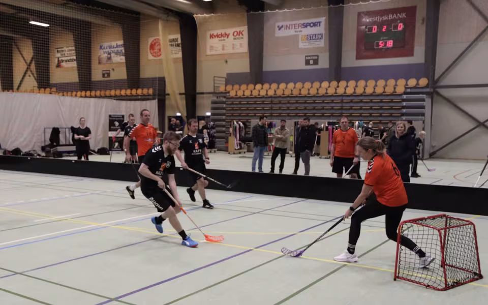 Varde-mesterskab i floorball afholdt