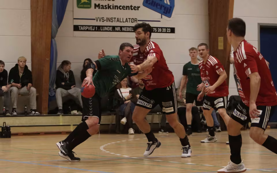 Blåbjerg HK  fejrer håndboldfest trods nederlag