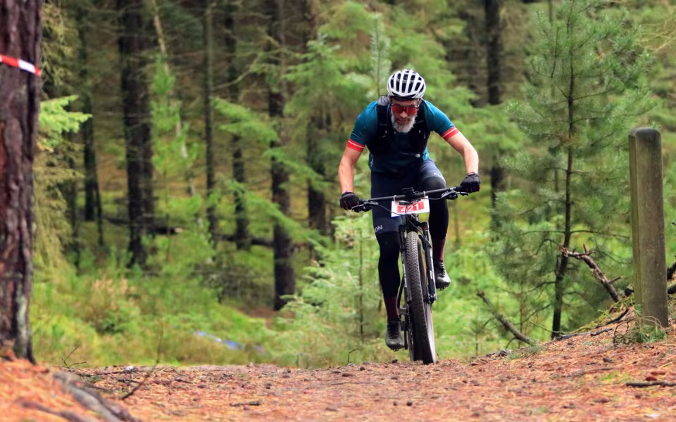 Mountainbike ryttere imponerede trods vådt vejr