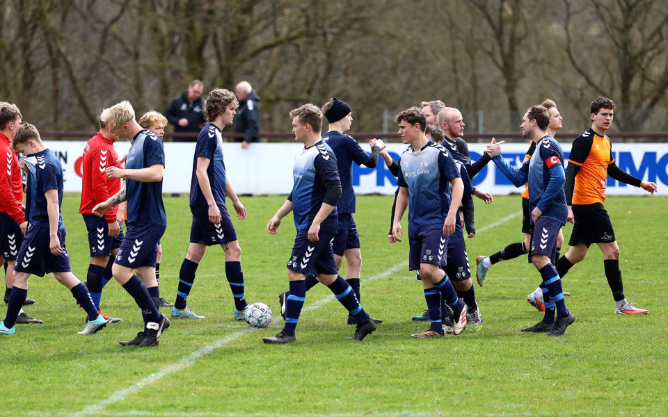 Fodbold serie 4. HTS – Helle FC 0-3 på Tistrup stadion