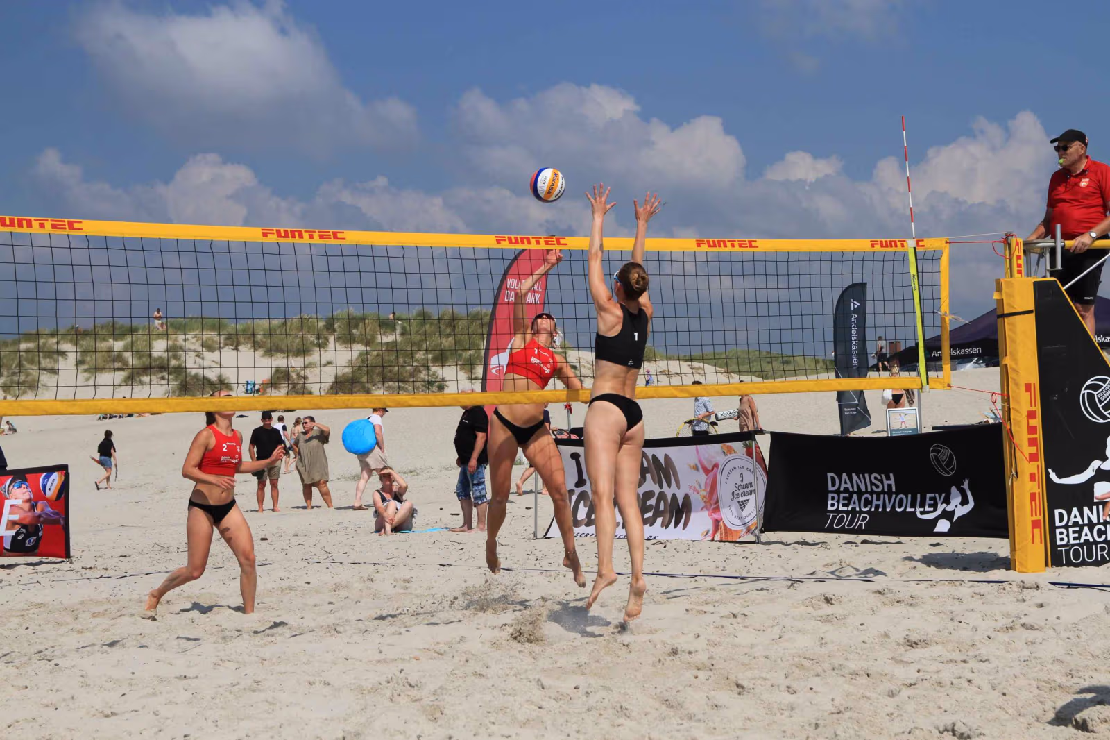 Beachvolleyfest ved Vesterhavet