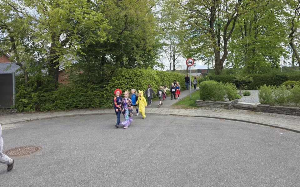 Stor deltagelse til Tistrup Screaming Carneval på torvet - Se de mange billeder