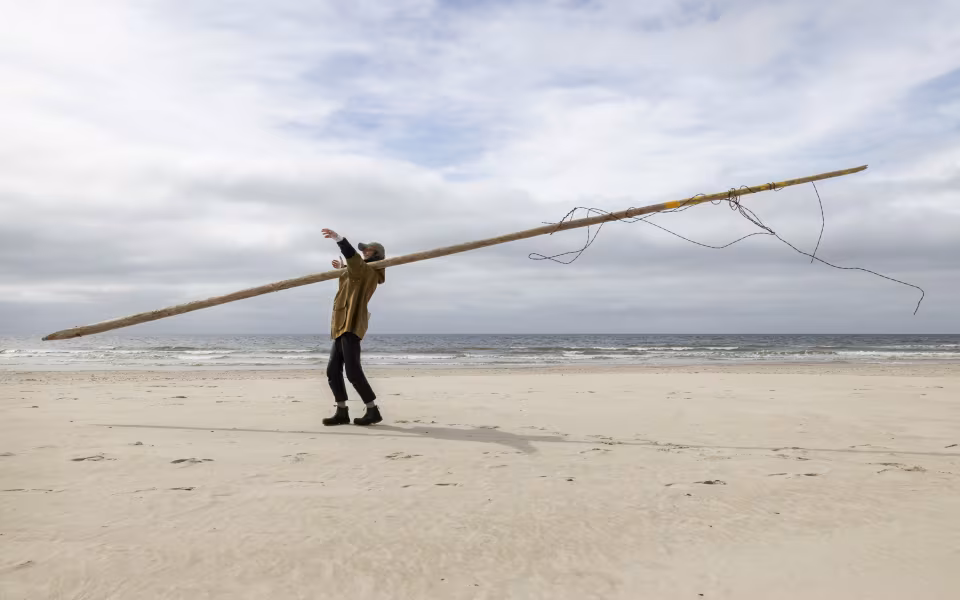 Wadden Tide byder på performances, fortællinger, skulpturer og installationer med tidevandet som omdrejningspunkt, der kan opleves fra den 4. maj til den 20. september.