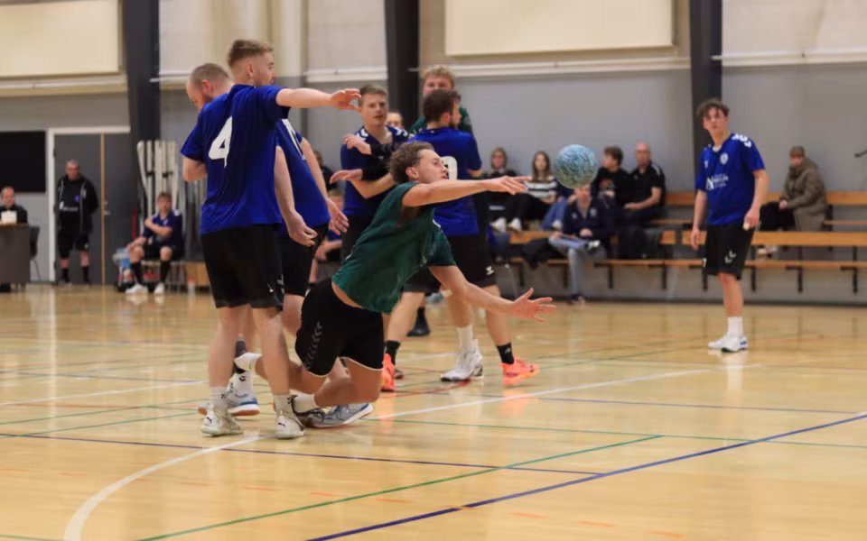 Begge Blåbjerg Hold Led Nederlag