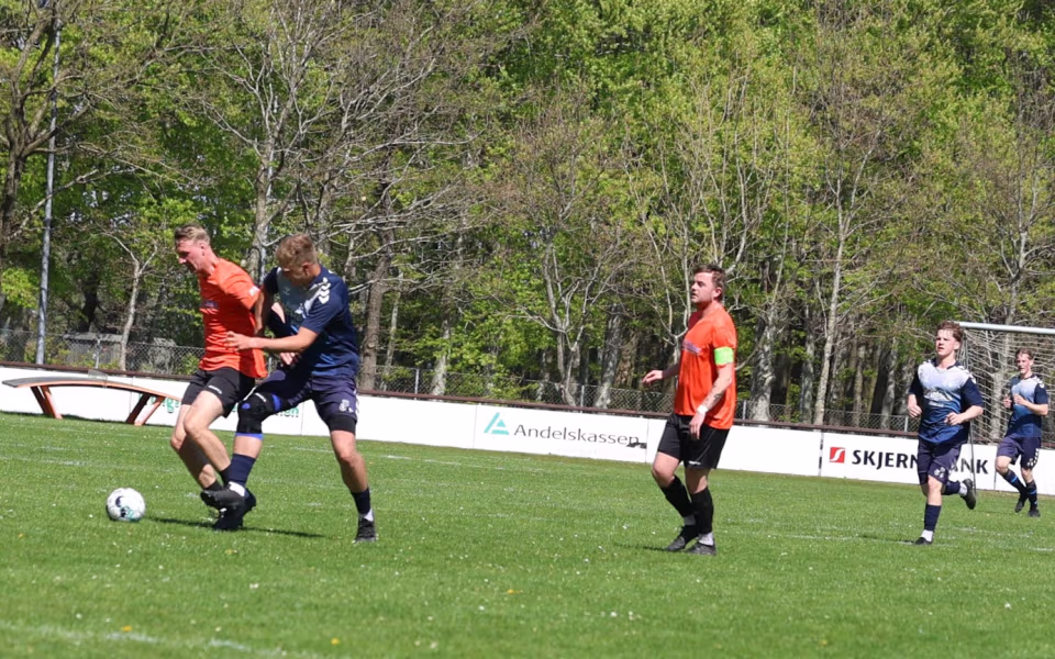 HTS fodbold serie 3 herre tabte 0 -1 til Alslev på Tistrup Stadion.