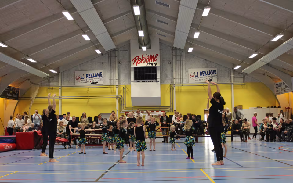 Gymnastikopvisning 2022 i Skovlund-Ansager Hallen