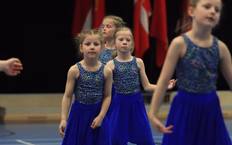 Mini Dancers Fra Outrup Strålede